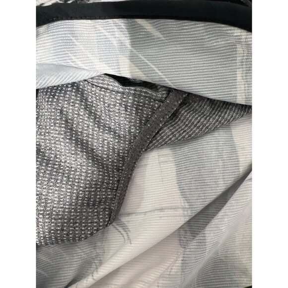 Asics Everysport Short Womens M Elastic Waist Black White Athleisure Workout NEW - Picture 13 of 15